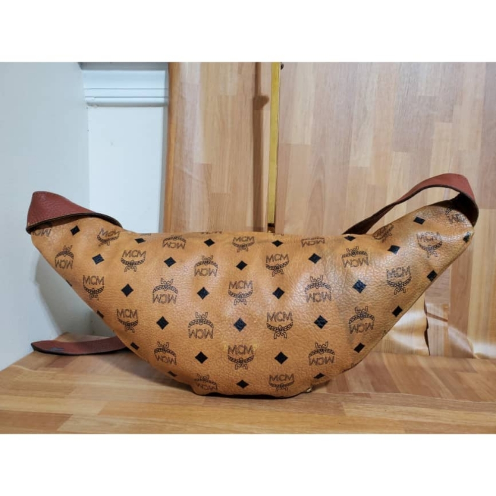 Authentic MCM Cognac Studded Visetos Belt Bag Fanny Pack Waist - Picture 5 of 14
